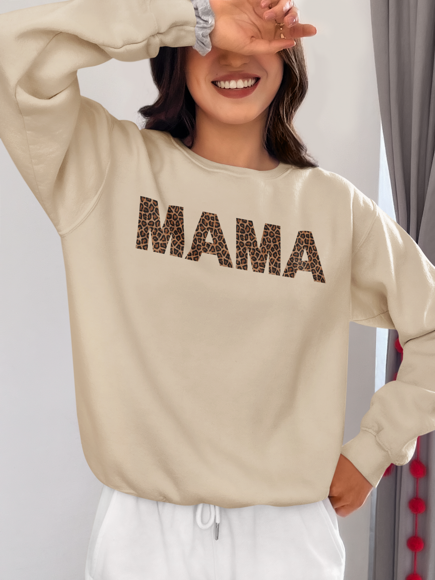 Leopard Print Mama Crewneck Sweatshirt - Cozy Unisex Style for Moms