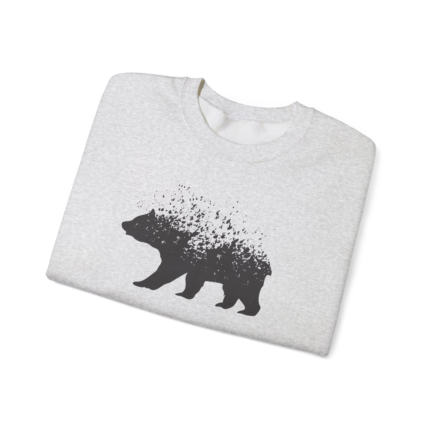 Nature-Inspired Bear Graphic Crewneck Sweatshirt for Adventurers