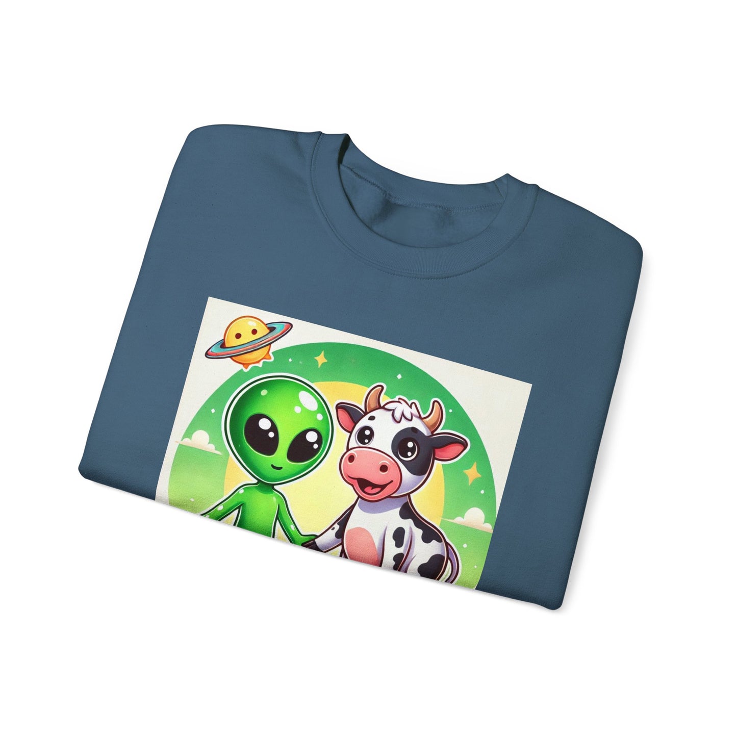 Alien and Cow besties - Unisex Heavy Blend™ Crewneck Sweatshirt
