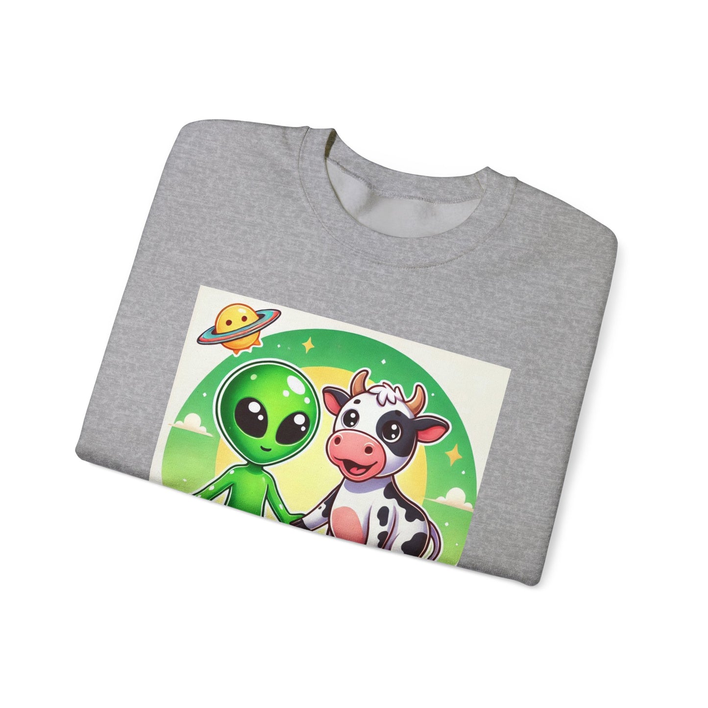 Alien and Cow besties - Unisex Heavy Blend™ Crewneck Sweatshirt