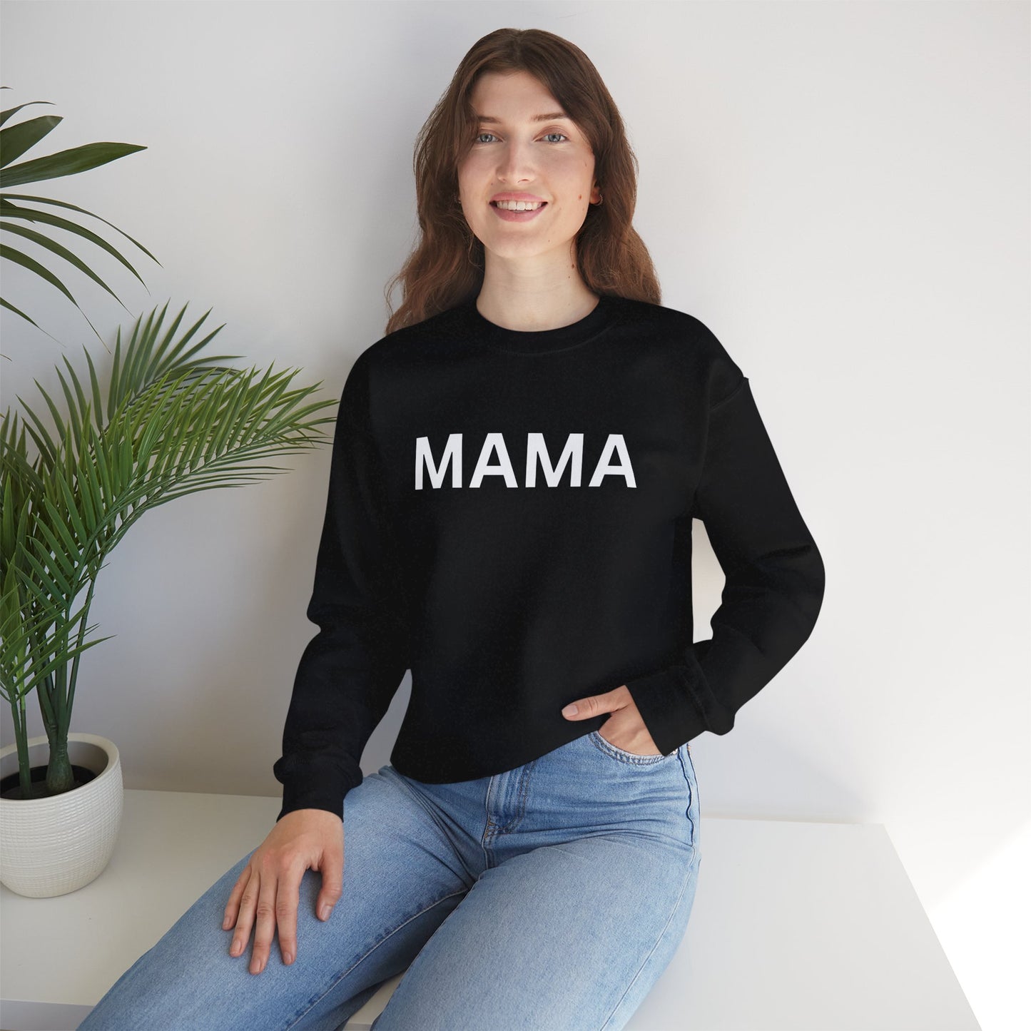 Mama Crewneck Sweatshirt | Cozy Unisex Heavy Blend™ Sweatshirt for Moms